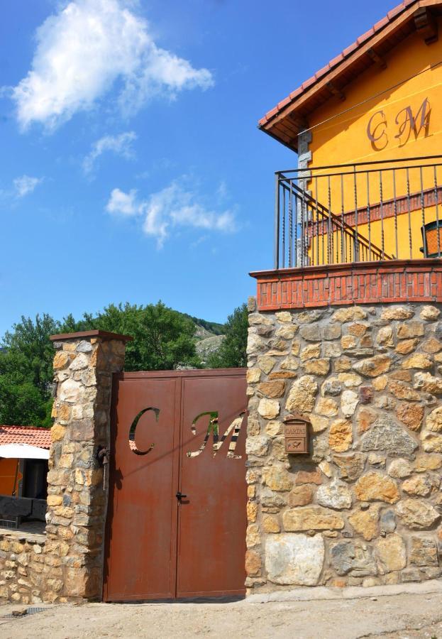 Casas De Manuel Villa La Pola de Gordon Buitenkant foto